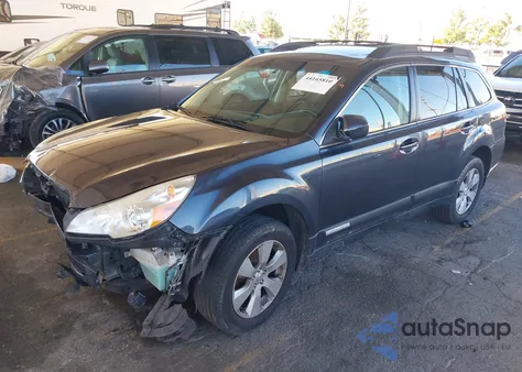 2011 Subaru Outback z USA, uszkodzony, nr VIN 4S4BRCKC3BV353658